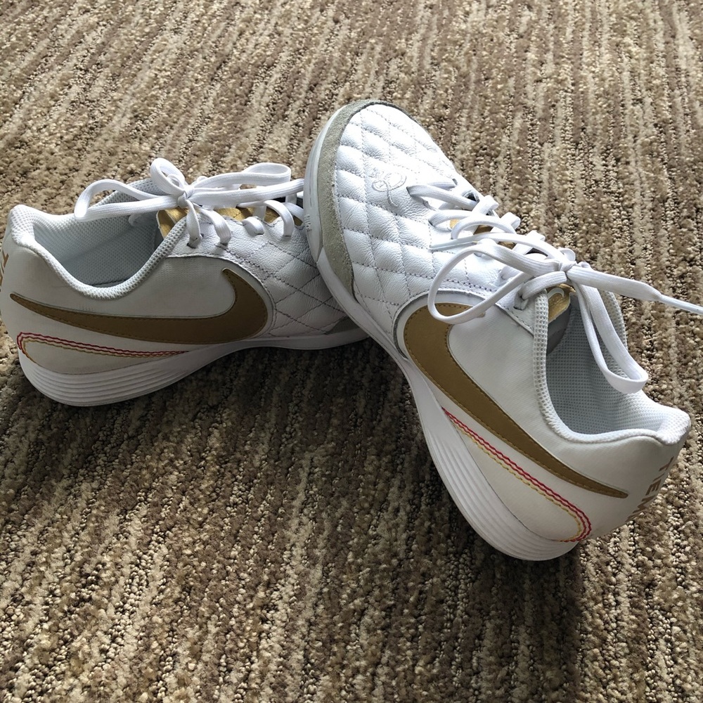 Nike Tiempo Indoor Soccer Shoe